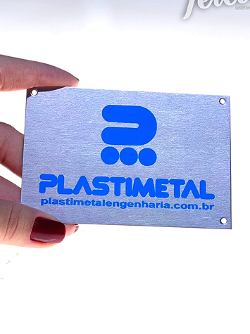 Placa de identificação de inox da empresa plastimetal